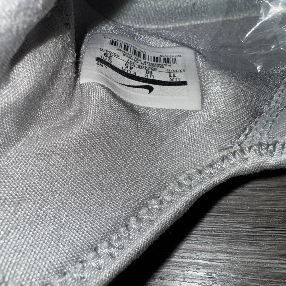 Nike Lebron XIV 14 Men US 11 Silver White Reflective Grey James 852405-007‎